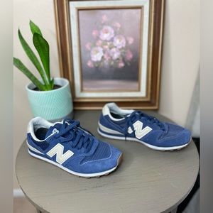 New Balance 996 Navy Womens Size 7.5